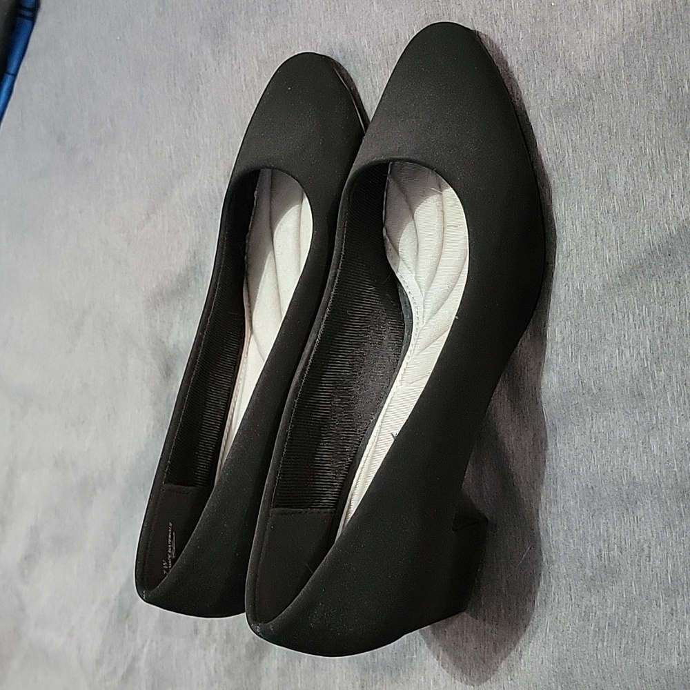 EASY street 7W low heels black